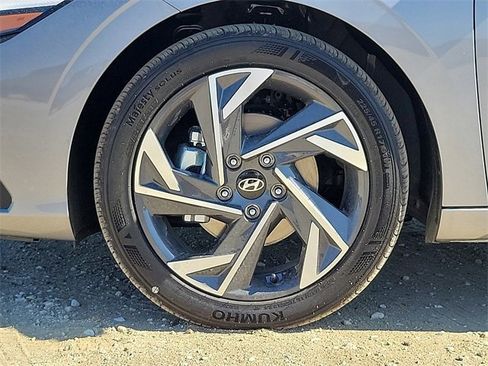 New 2025 Hyundai Elantra Sport image 22