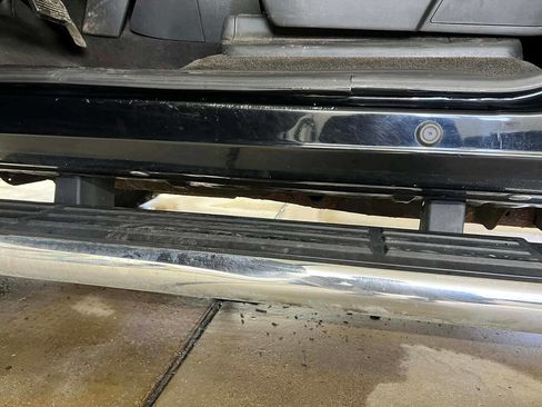 Used 2010 GMC Sierra 1500 SLT w/ LPO, Deluxe Chrome Package image 12