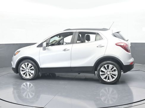 Used 2020 Buick Encore Preferred image 3