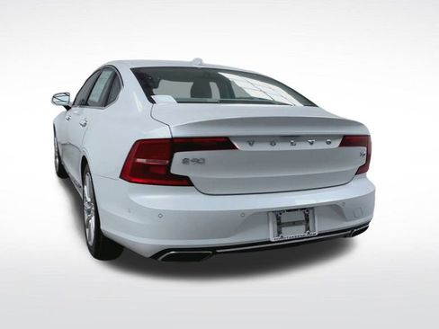 Used 2017 Volvo S90 T6 Inscription w/ Vision Package image 24