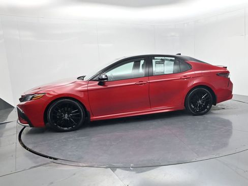 Used 2024 Toyota Camry XSE w/ Navigation Package image 4