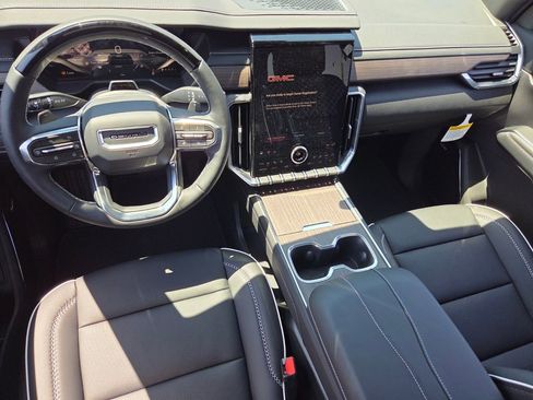 New 2026 GMC Acadia Denali w/ Super Cruise Package FWD image 8