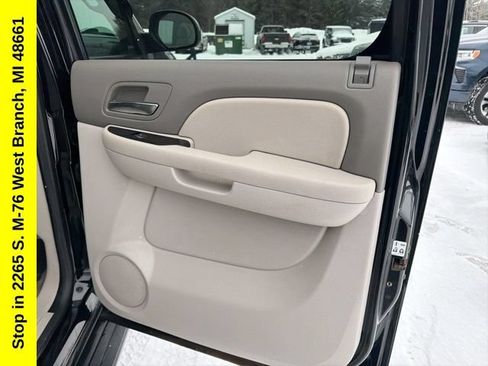 Used 2013 Chevrolet Avalanche LT AWD/4WD image 30