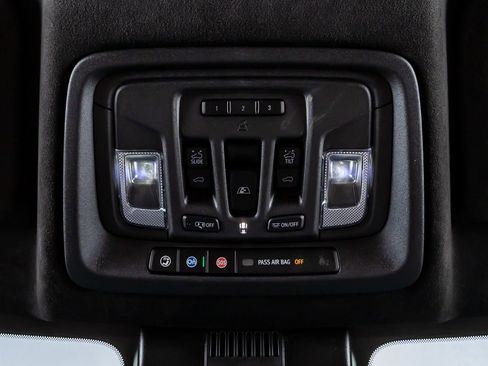 Used 2024 GMC Sierra 2500 Denali Ultimate image 29