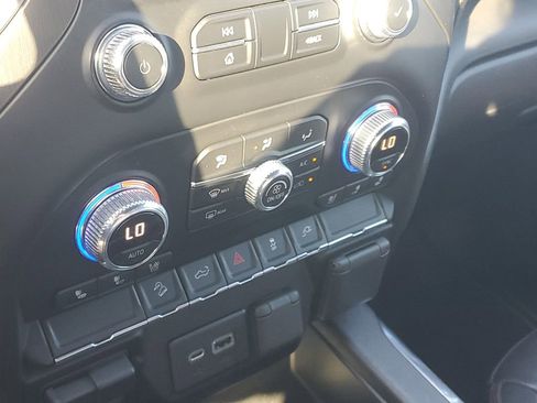 Used 2021 GMC Sierra 1500 AT4 AWD/4WD image 29