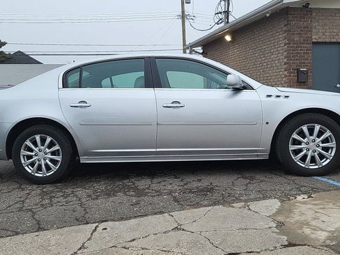 Used 2010 Buick Lucerne CXL w/ Driver Confidence Package image 6