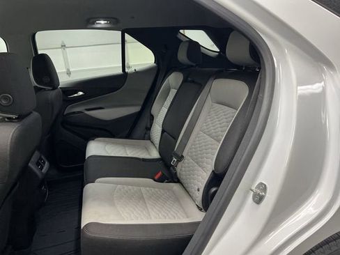 Used 2021 Chevrolet Equinox LS w/ LS Convenience Package FWD image 23