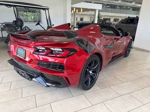 Used 2024 Chevrolet Corvette Z06 w/ Z07 Performance Package RWD image 6