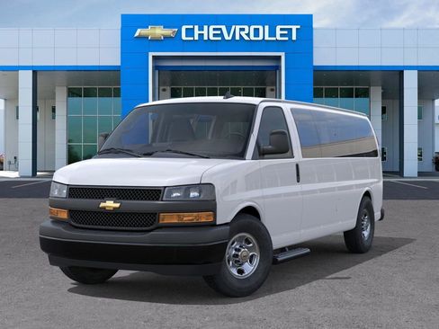 New 2025 Chevrolet Express 3500 LS image 6