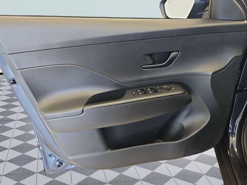 Certified 2025 Hyundai Kona SEL AWD/4WD image 10