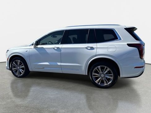 Certified 2025 Cadillac XT6 Premium Luxury AWD/4WD image 3