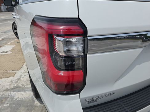 Used 2020 Ford Expedition Max Limited w/ Special Edition Package AWD/4WD image 36