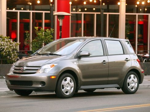 Used 2004 Scion xA image 1