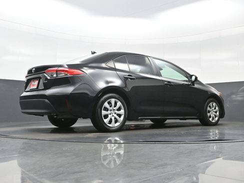 Used 2024 Toyota Corolla LE FWD image 30