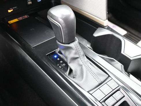 Used 2025 Toyota Camry SE w/ Multimedia Upgrade Package FWD image 22