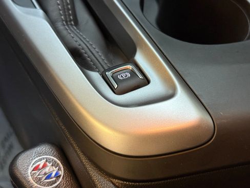 Used 2024 Buick Envista Preferred w/ Convenience I Package image 30