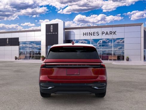 New 2026 Lincoln Nautilus Premier AWD/4WD image 5