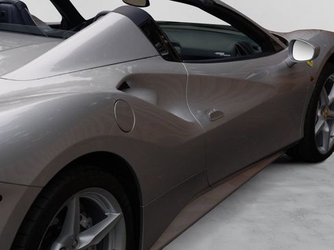Used 2017 Ferrari 488 Spider RWD image 59