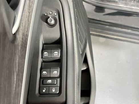 Used 2023 Jeep Grand Cherokee L Limited image 17