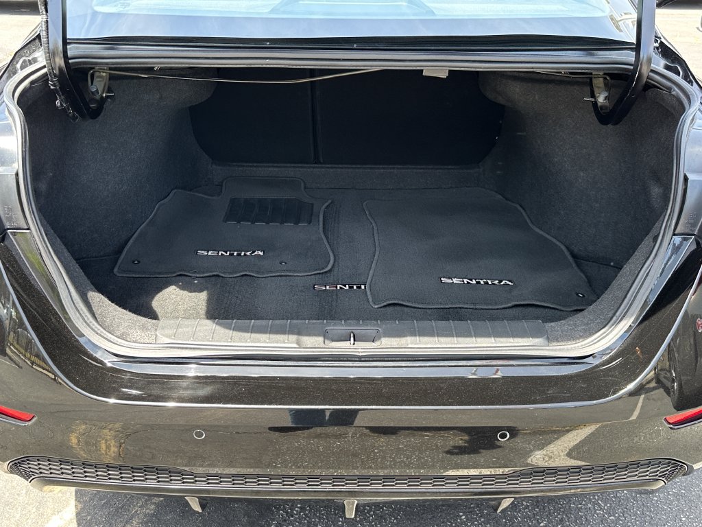 Used 2024 Nissan Sentra SV FWD image 19