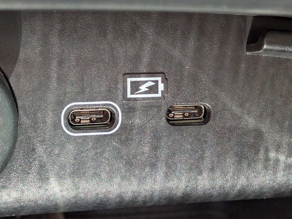 Used 2023 Volvo C40 P8 Recharge Ultimate w/ Protection Package Premier AWD/4WD image 21