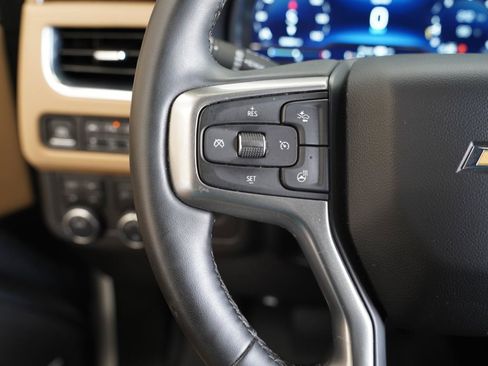 Used 2024 Chevrolet Tahoe Premier AWD/4WD image 12