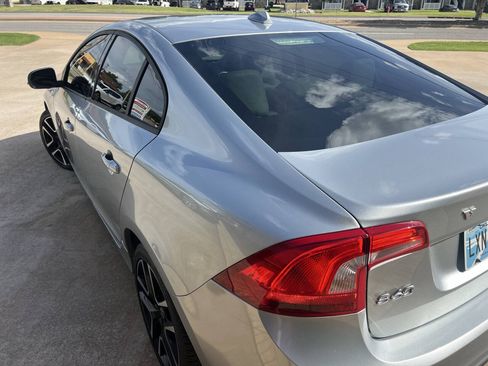 Used 2018 Volvo S60 T5 Dynamic w/ Vision Package FWD image 8