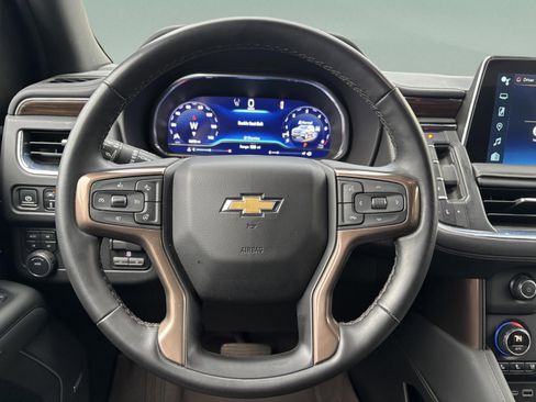 Used 2024 Chevrolet Suburban High Country w/ Max Trailering Package image 9
