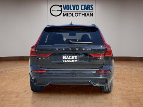 New 2026 Volvo XC60 B5 Plus w/ Protection Package Premier AWD/4WD image 21
