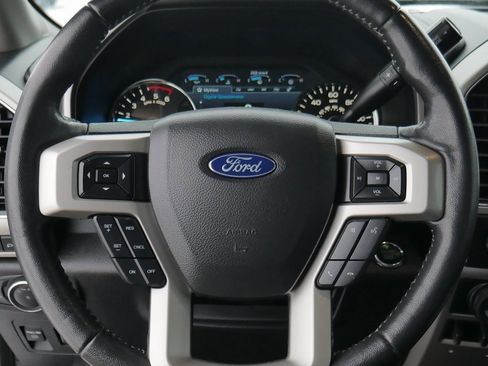 Used 2018 Ford F150 Lariat image 36