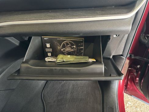 Used 2025 Jeep Grand Cherokee Limited w/ Trailer Tow Package AWD/4WD image 39