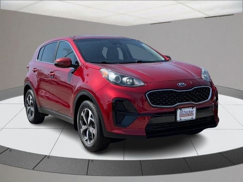 Used 2021 Kia Sportage LX w/ LX Fwd Popular Package image 2