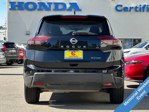Used 2024 Nissan Rogue SV AWD/4WD image 6