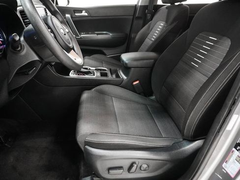 Used 2022 Kia Sportage LX w/ LX FWD Value Edition Package image 11