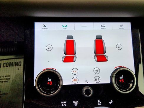 Used 2020 Land Rover Range Rover Evoque SE image 18