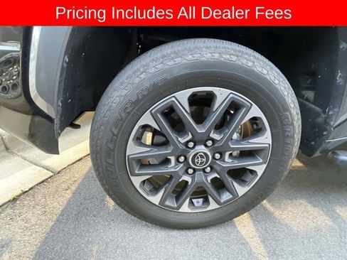 Used 2024 Toyota Tundra Limited AWD/4WD image 7