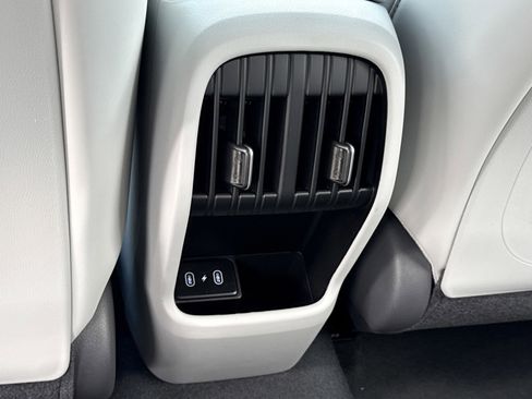 New 2026 Hyundai Kona SEL Premium FWD image 13