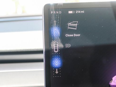 Used 2025 Tesla Model 3 image 20