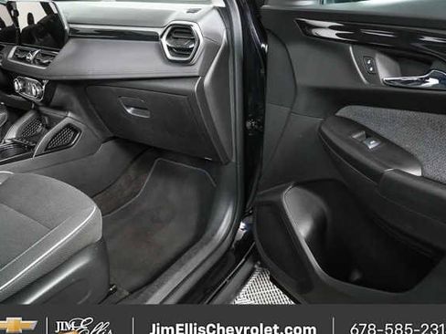 Certified 2025 Chevrolet TrailBlazer LT AWD/4WD image 21