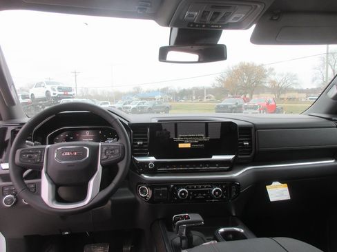 New 2026 GMC Sierra 1500 SLT w/ SLT Premium Plus Package image 17