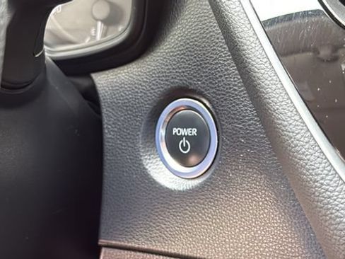 Used 2024 Toyota Corolla LE w/ LE Convenience Package FWD image 19