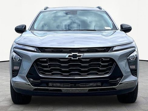 New 2026 Chevrolet Trax ACTIV w/ Sunroof Package FWD image 2