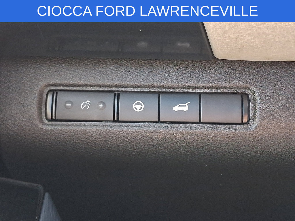 Used 2023 Nissan Pathfinder SL AWD/4WD image 26