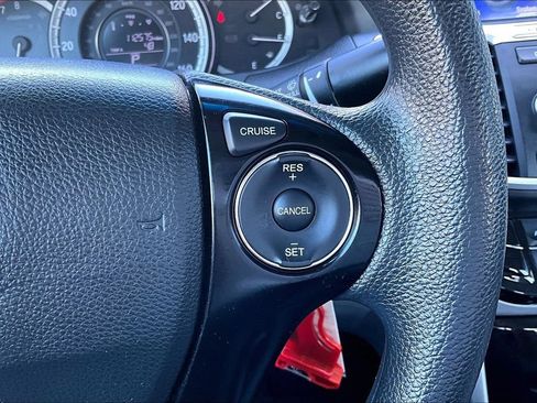 Used 2017 Honda Accord LX image 18