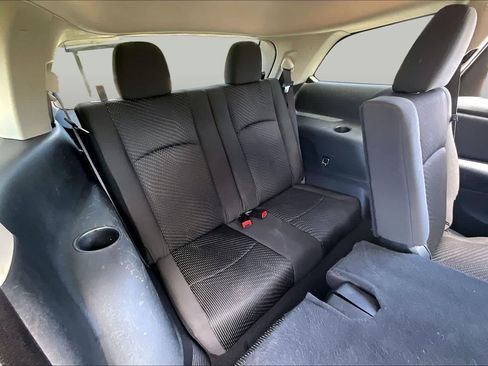 Used 2018 Dodge Journey SE FWD image 35