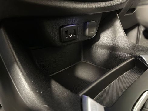 Used 2020 Chevrolet Traverse LS image 28