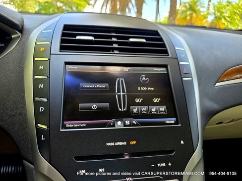 Used 2014 Lincoln MKZ Hybrid w/ Equipment Group 202A Reserve FWD image 33