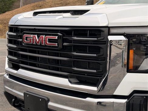 Used 2024 GMC Sierra 2500 Pro w/ Convenience Package image 23