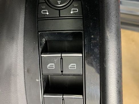Used 2024 MAZDA CX-30 AWD 2.5 S w/ Preferred Package image 17