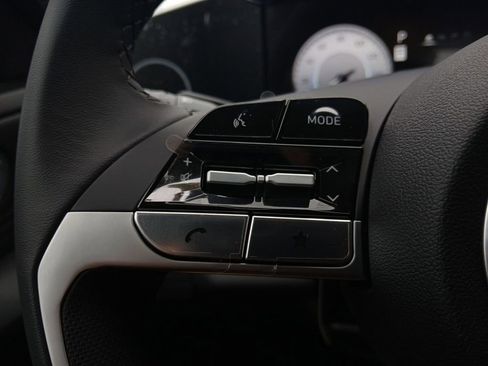 New 2026 Hyundai Elantra Limited FWD image 17